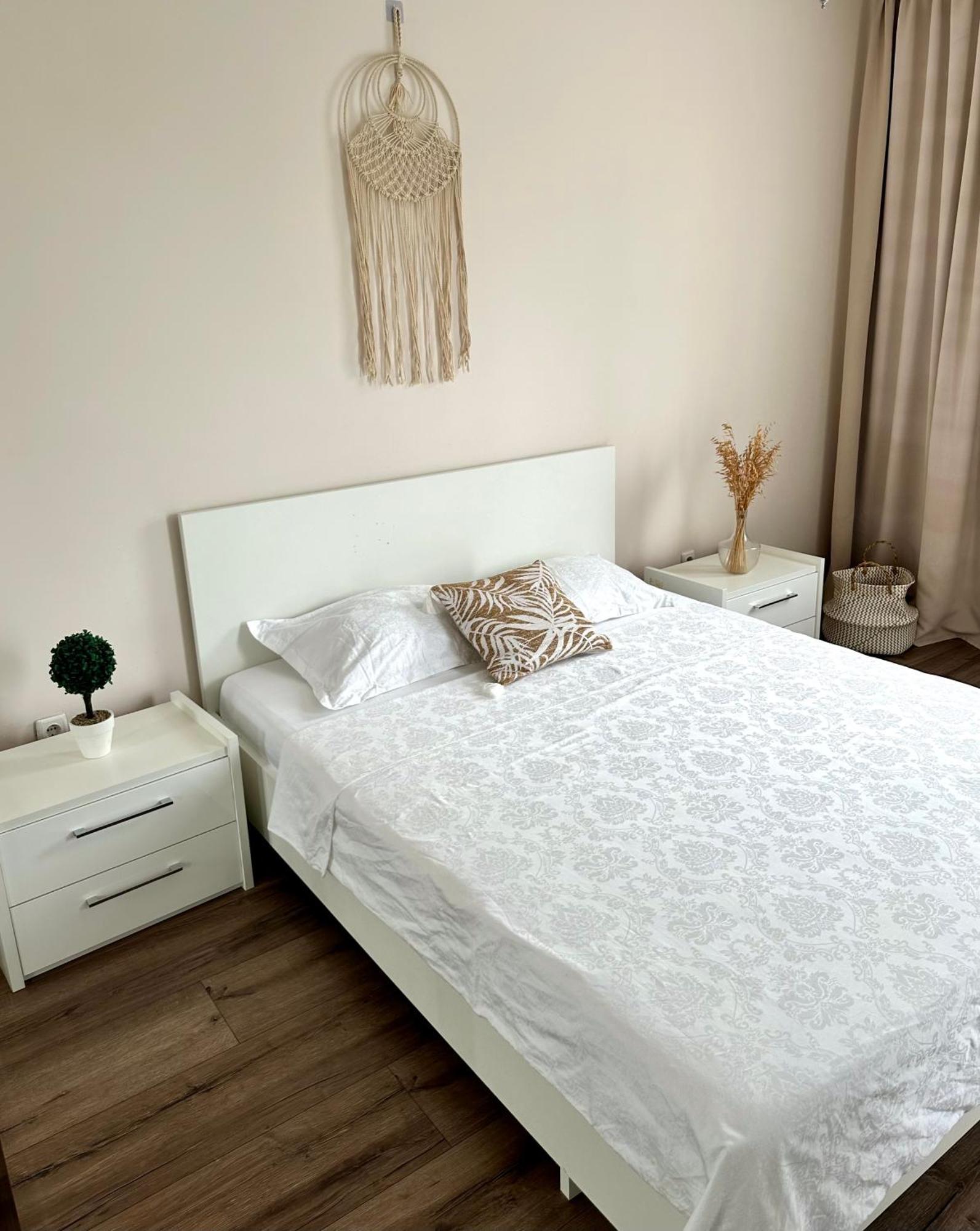 Moonlight Charming Shelter - 3Br 180º Balcony View Apartment Oradea Exterior foto